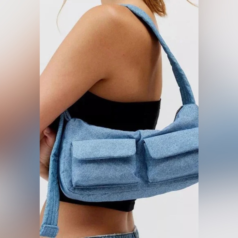 BAGGU Cargo Shoulder Bag in Digital Denim